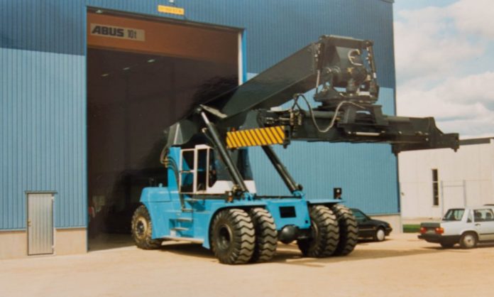 25th-Anniversary-for-Konecranes-Lift-Trucks-1000x600