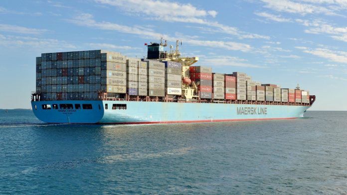 Maersk_Virginia_Fremantle_2015_06-e1559290496954