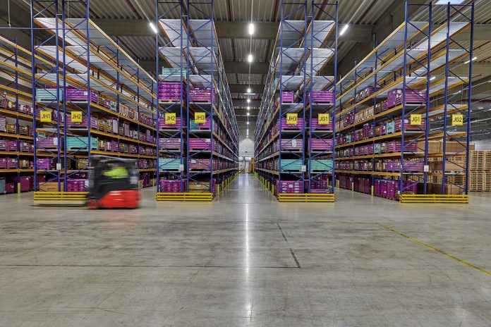 Growing relevance of storage capacities_Credit DB Schenker