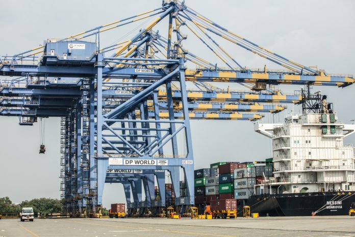 1920_viewofcustomervesselandcranesatcochinport DP World Cochin