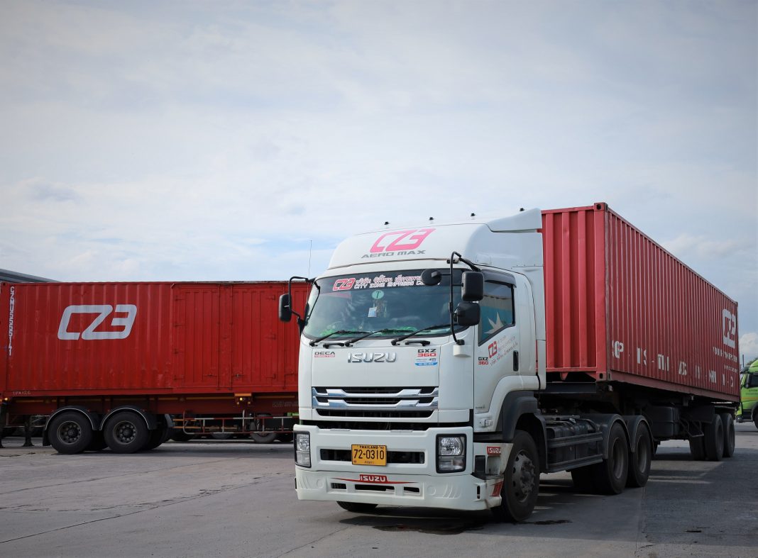 Shacman M3000 15 Units Handover Ceremony At Butterworth Yonming Group